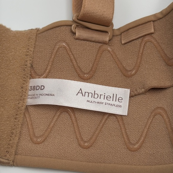 NWT Ambrielle Lightly Lined Strapless Multi-Way Bra – Size 38DD, Nude - Picture 7 of 11